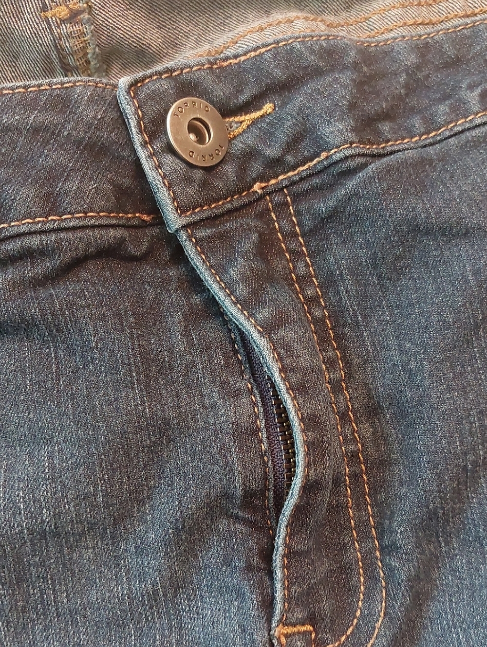 Torrid Blue Dark Wash Denim Jeans Plus Size 28S - Picture 10 of 16